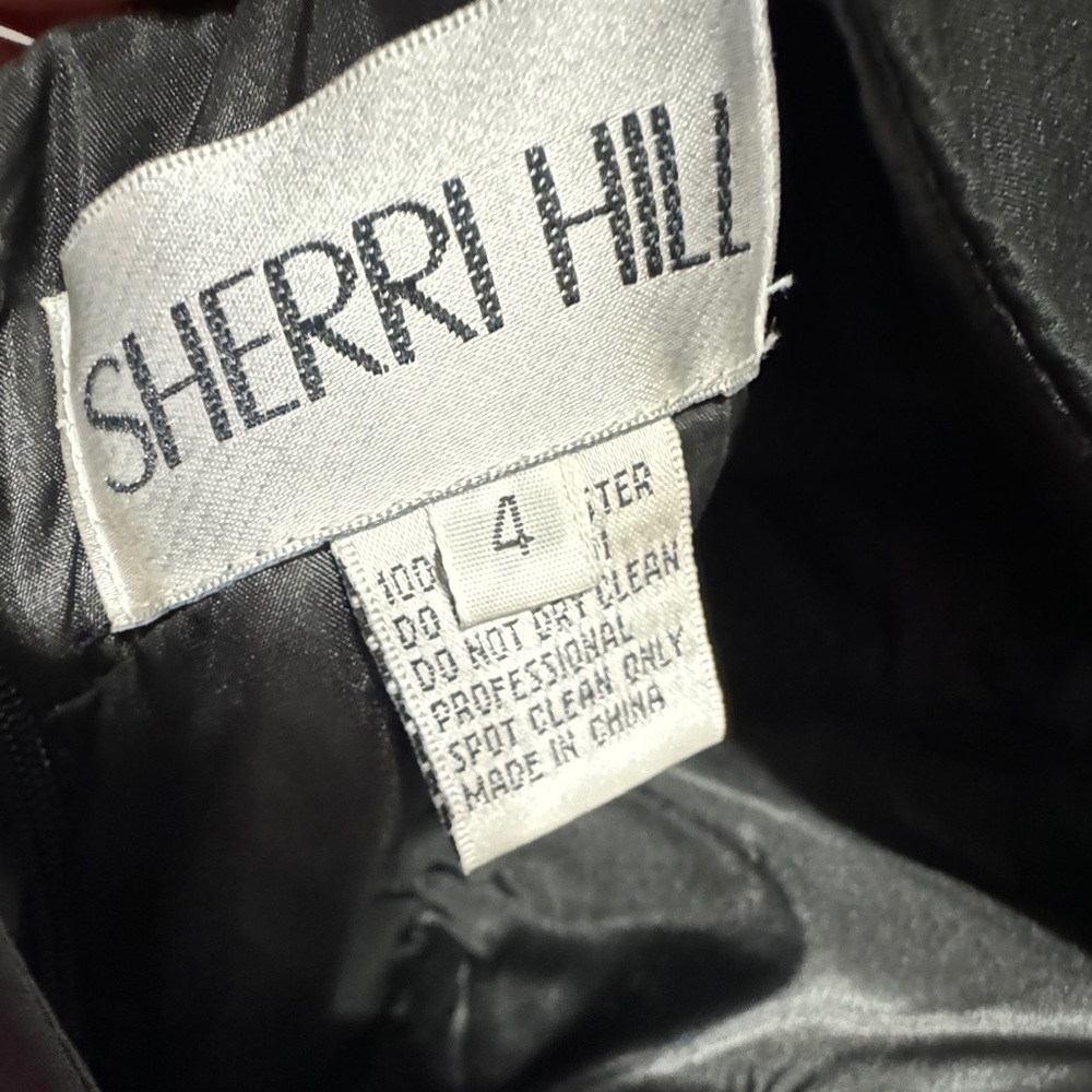 Sherri Hill Size 4 Black and Blue Cocktail Dress - Picture 4 of 4